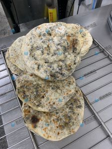 512包子機(jī)做金華烙，餅梅菜豬油餡，多功能非常實(shí)用！